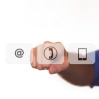 contact-us-4193401_1920